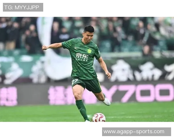 国安新内援今晚抵达北京王刚续约一年助力球队发展