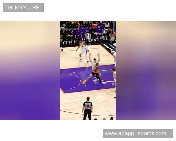 文班双手封盖展现强悍防守紧接连续三分助队打出15-0强势反击